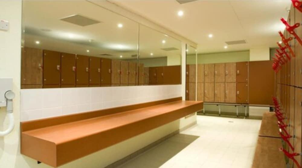 Maldron Hotel & Leisure Centre Limerick Junction Exteriör bild