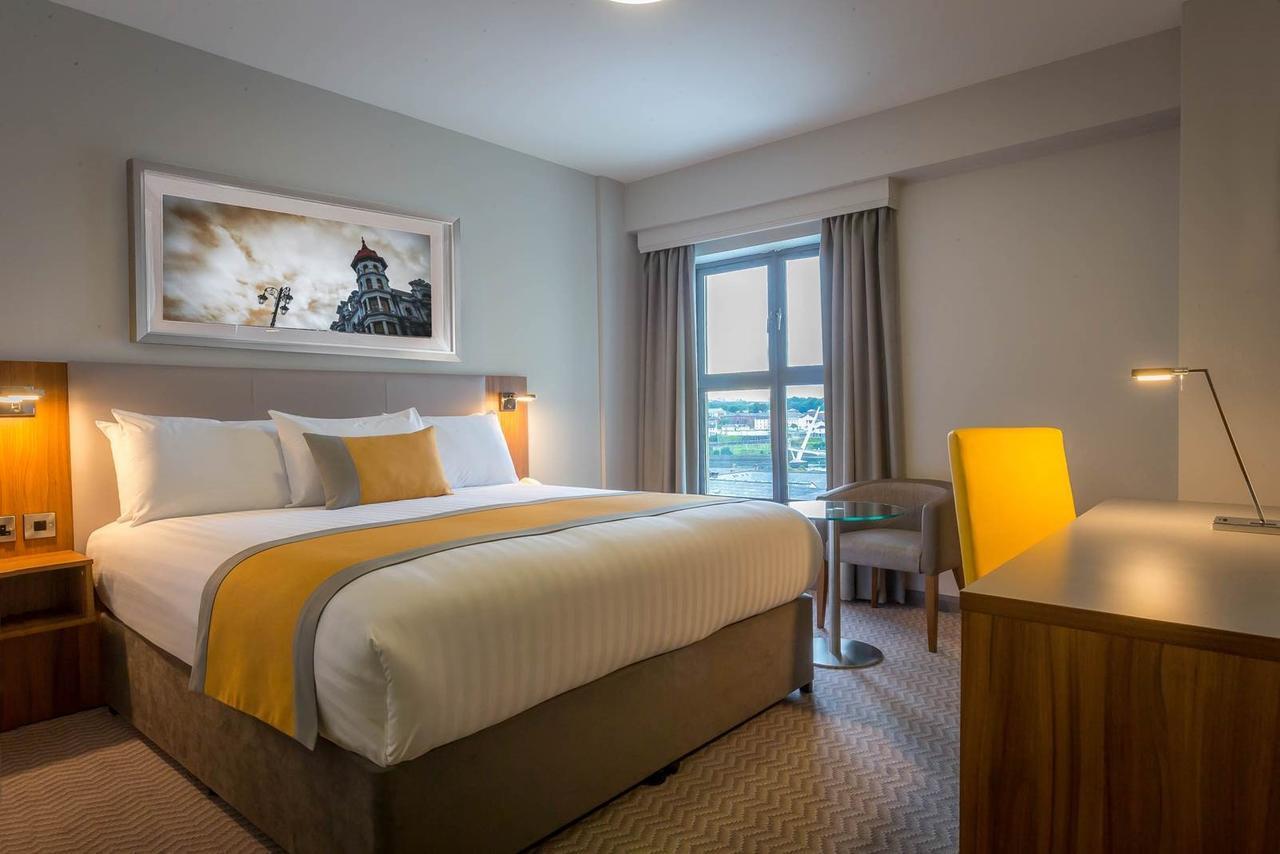 Maldron Hotel & Leisure Centre Limerick Junction Exteriör bild